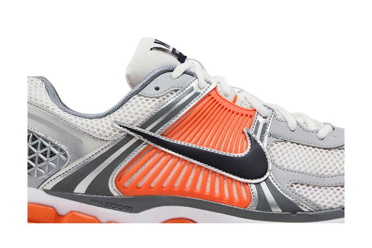 Кроссовки Nike Air Zoom Vomero 5 'Platinum Tint Safety Orange'