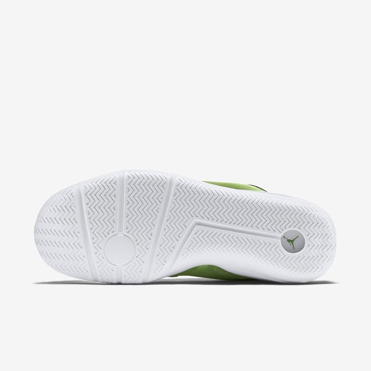 jordan-eclipse-men-s-shoe-724010-304_04