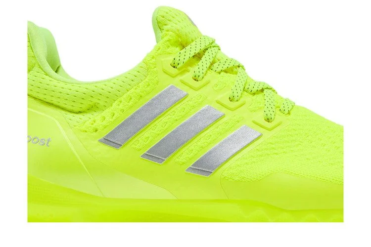 Кроссовки adidas UltraBoost Cleat 'Team Solar Yellow'