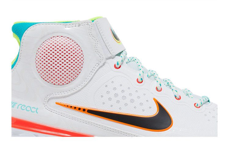 alpha-huarache-elite-3-mid-white-turbo-green-cv3550-107_01
