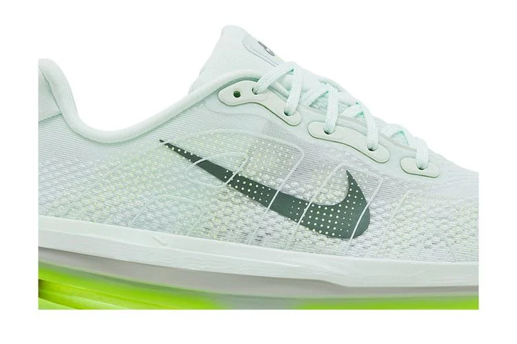 Krossovki-Nike-Vomero-Premium-Barely-Volt-1