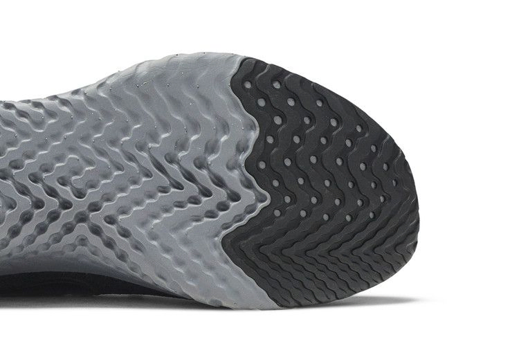 Кроссовки Nike Epic React Flyknit 2 'Black Anthracite'