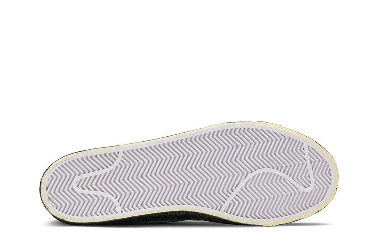 zoom-blazer-mid-premium-sb-faded-black-da1839-001_03