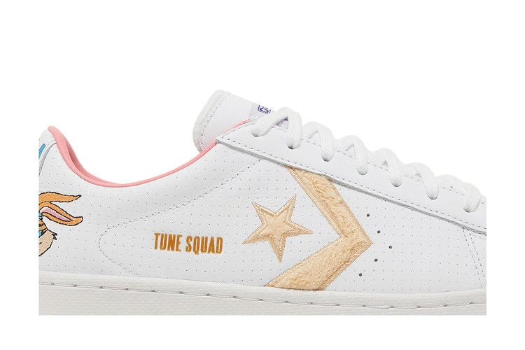 space-jam-x-pro-leather-lola-172481c_01