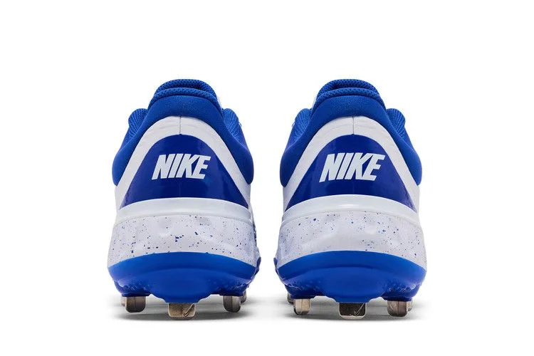 Кроссовки Nike Alpha Huarache Elite 4 Low 'White Hyper Royal'