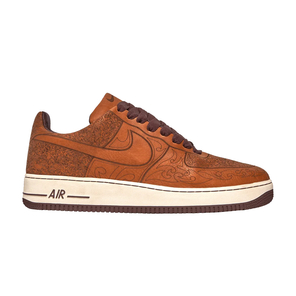 Krossovki-Nike-Air-Force-1-Laser