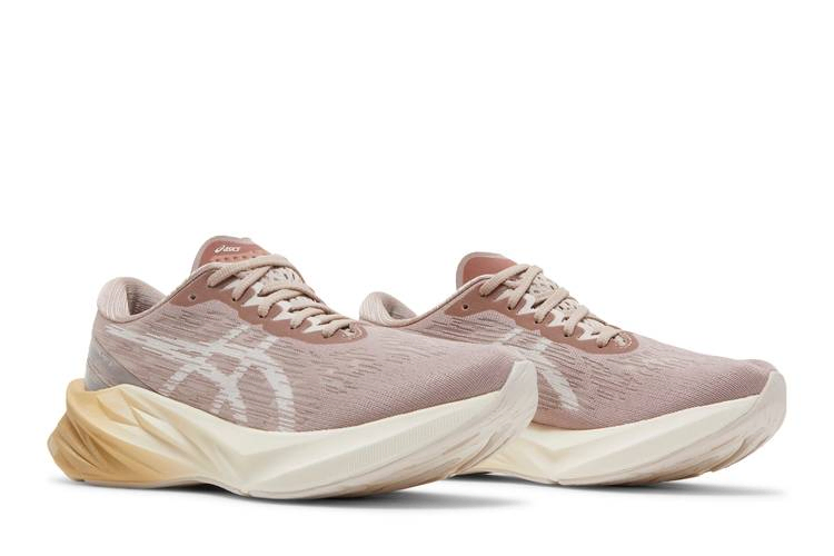 wmns-novablast-3-fawn-mineral-beige-1012b288-702_07