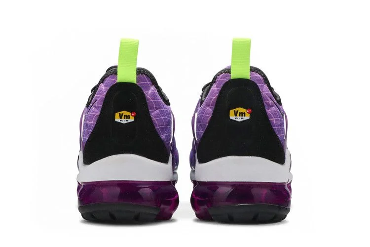 Кроссовки Nike Wmns Air VaporMax Plus 'Hyper Violet'