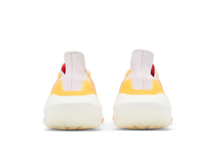 wmns-ultraboost-22-white-flash-orange-gx5595_05