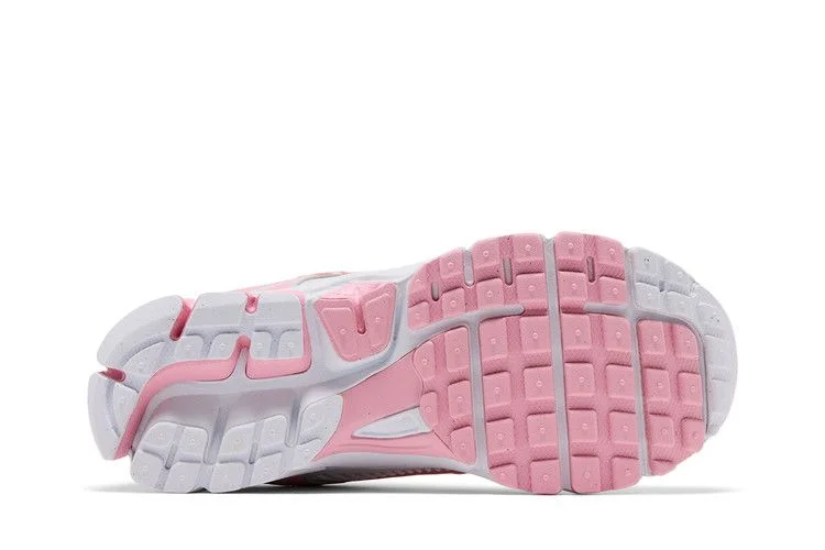 Krossovki-Nike-Vomero-5-GS-Vast-Grey-Medium-Soft-Pink-3