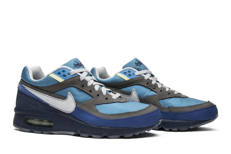 air-classic-bw-st-stash-307253-401_07