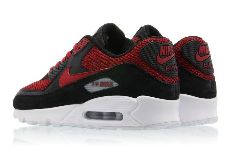 Кроссовки Nike Air Max 90 Essential