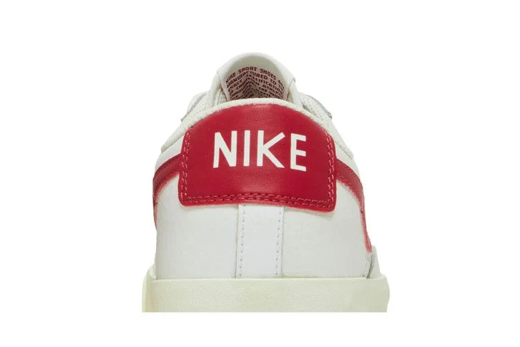Кроссовки Nike Blazer Low 'University Red'