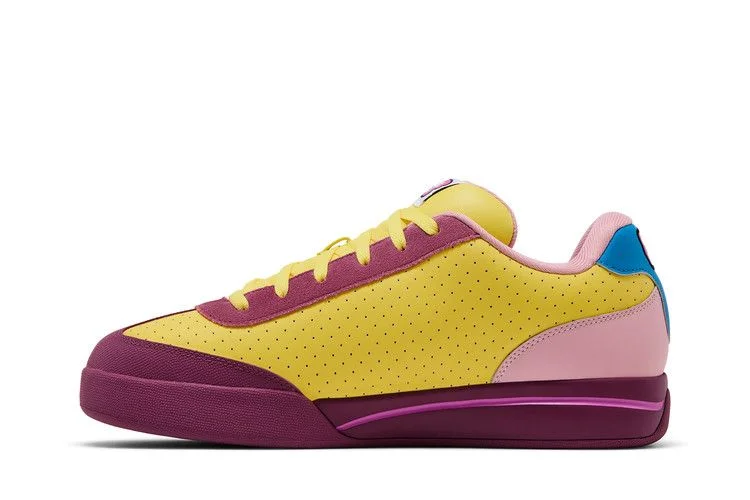 Krossovki-BBC-Ice-Cream-x-Reebok-Board-Flip-Banana-Split-2025-2