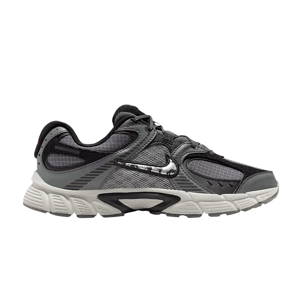 Krossovki-Nike-V5-RNR-Grey-Black