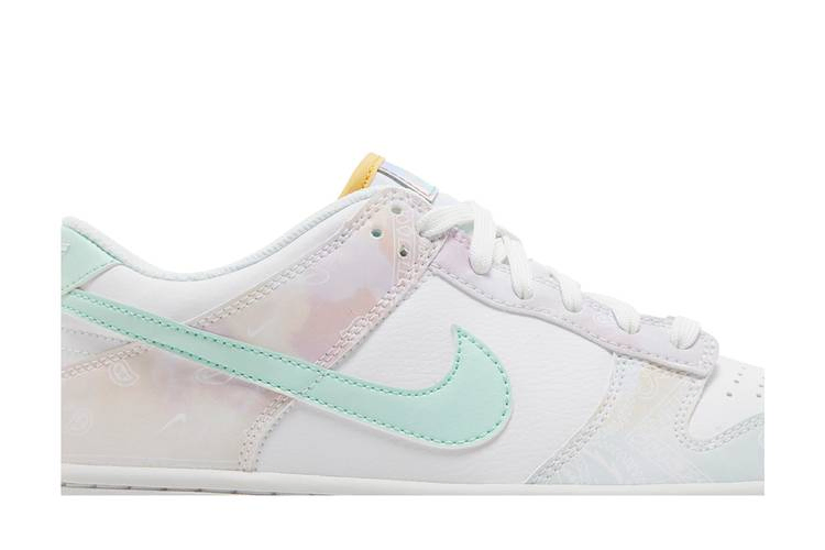 dunk-low-gs-pastel-paisley-fj7707-131_01