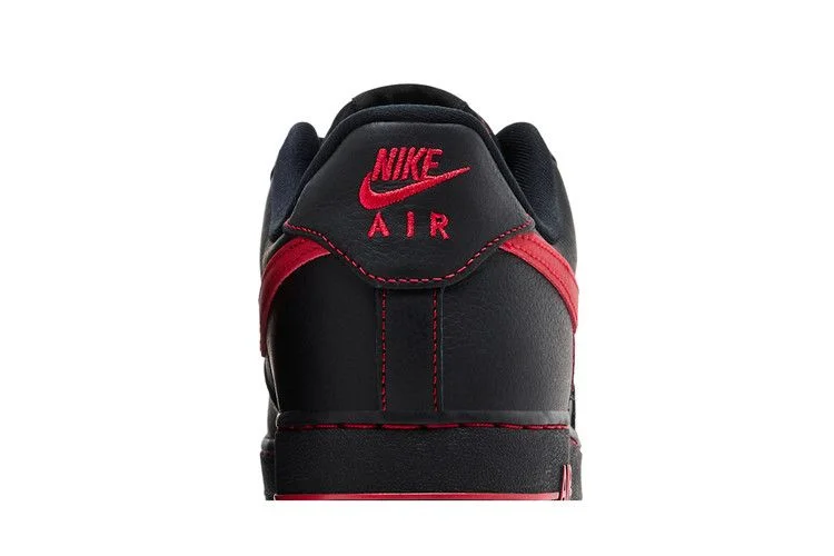 Кроссовки Nike Air Force 1 '07 LV8 'Bred'