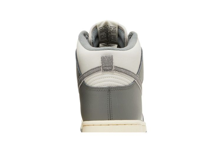 Кроссовки Nike Dunk High SE 'Light Bone'