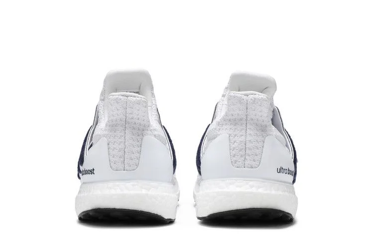 Кроссовки Adidas UltraBoost 4.0 'White Collegiate Navy'