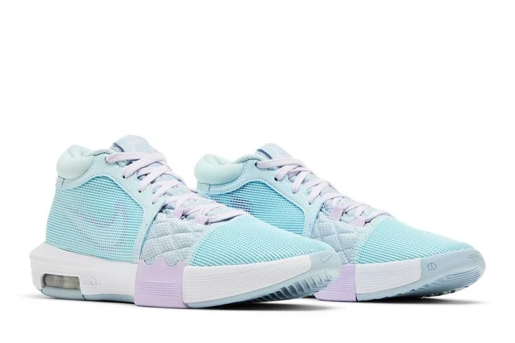 Krossovki-Nike-LeBron-Witness-8-Easter-7
