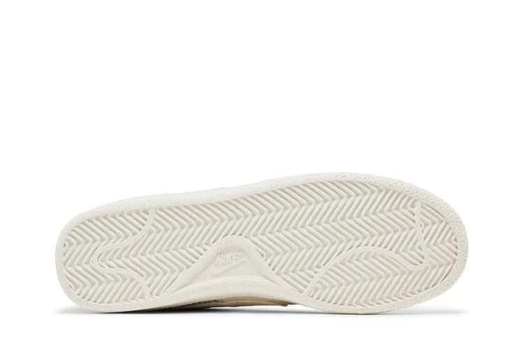 Кроссовки Nike Tennis Classic Premium 'Pale Ivory'