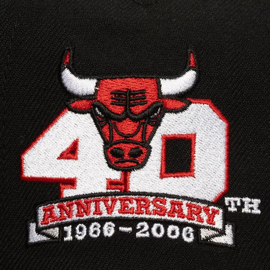 Mitchell-Ness-Black-Chicago-Bulls-Oversweep-Snapback-Hat-2