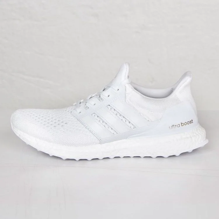 Кроссовки J&D Collective x adidas UltraBoost 1.0 ‘Triple White’ 2015