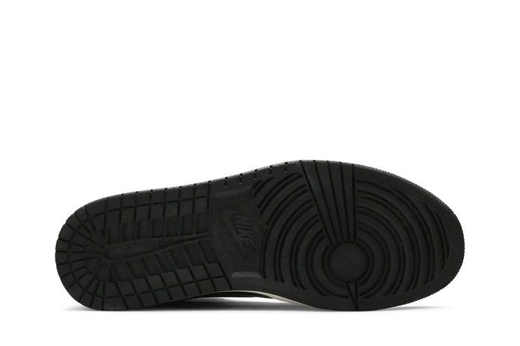 Кроссовки Air Jordan 1 Retro High 'Black Patent'