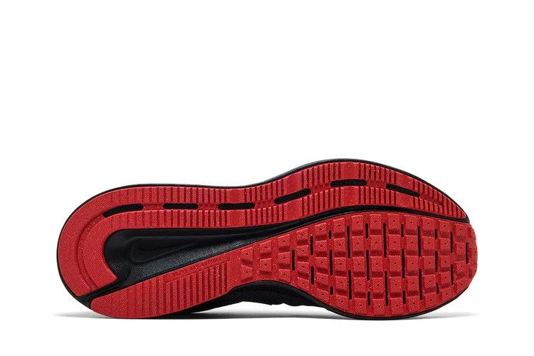 Krossovki-Nike-Run-Swift-3-Dark-Grey-University-Red-3
