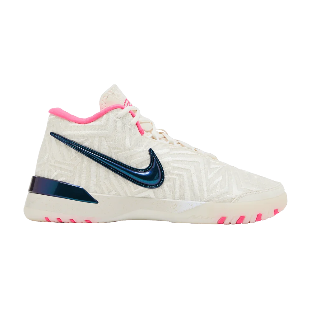 Krossovki-Nike-Zoom-LeBron-NXXT-Genisus-Bronny