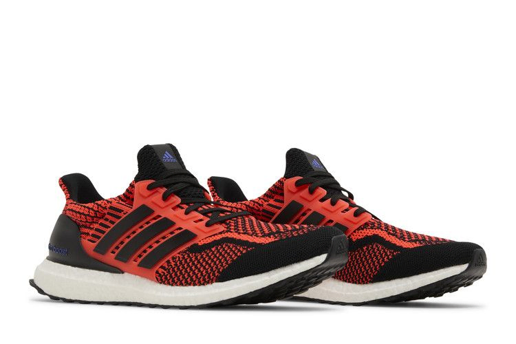 ultraboost-5-0-dna-solar-red-black-gx8965_07