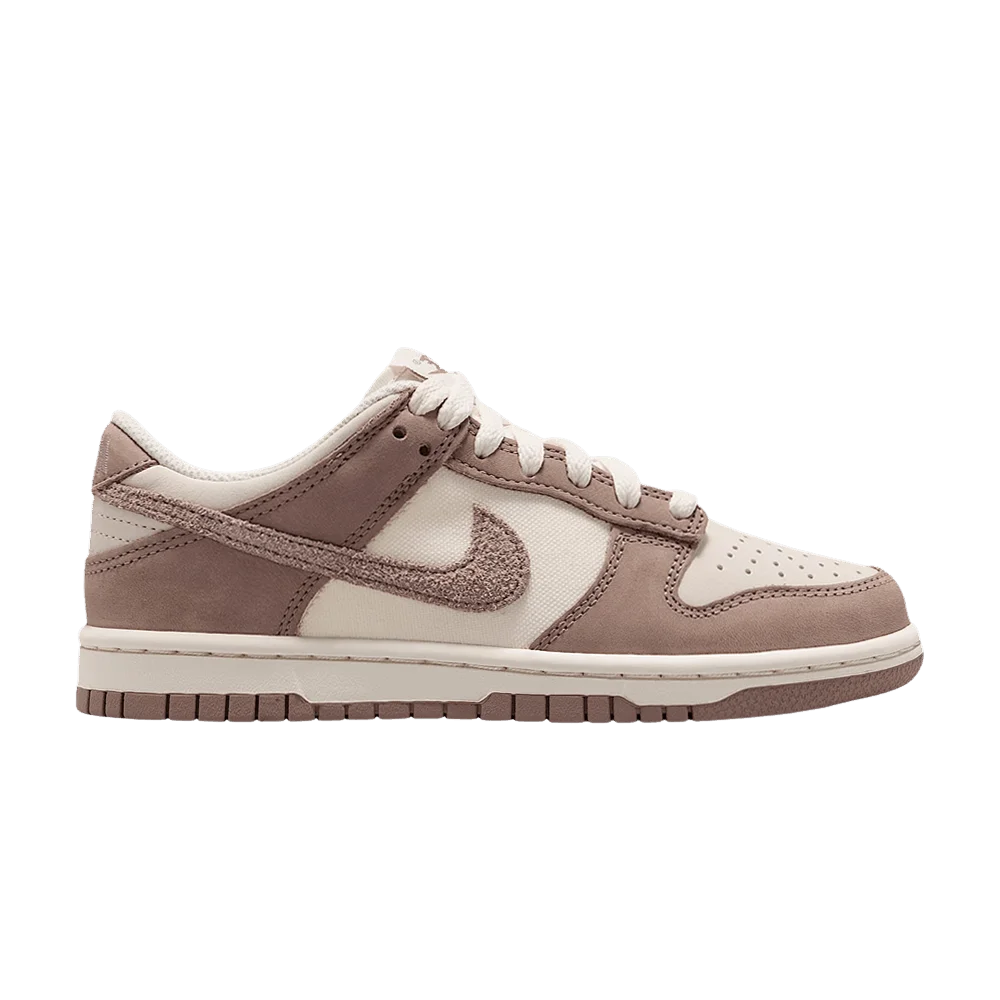 Krossovki-Nike-Dunk-Low-SE-GS-Pale-Ivory-Taupe-Haze