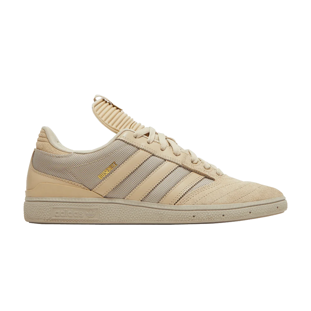 Krossovki-Undefeated-x-adidas-Busenitz-Dune-Gold