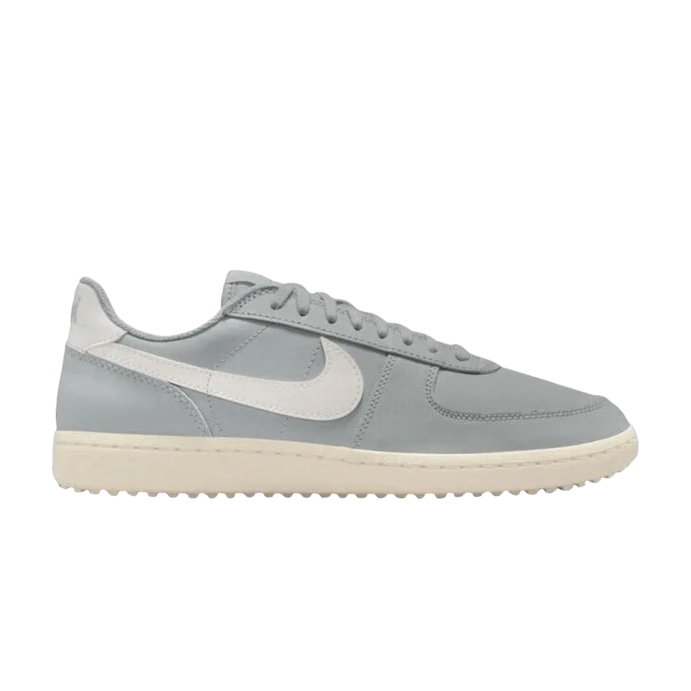 Krossovki-Nike-Field-General-Grey