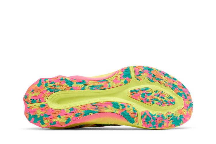 Кроссовки ASICS Wmns Novablast 'Color Injection Pack'