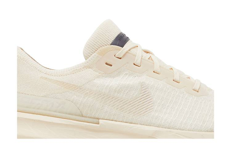 Кроссовки Nike ZoomX Invincible Run Flyknit 3 'Light Cream'