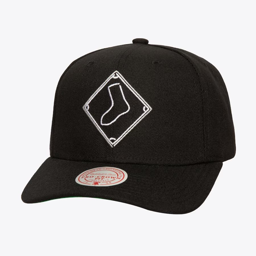 Бейсболка Mitchell & Ness Black Chicago White Sox Neon Logo Pro Crown Snapback Hat