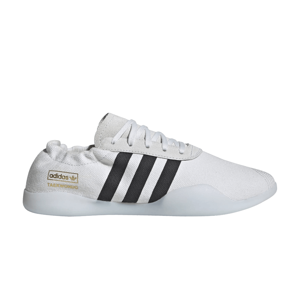wmns-taekwondo-team-white-black-ee6822