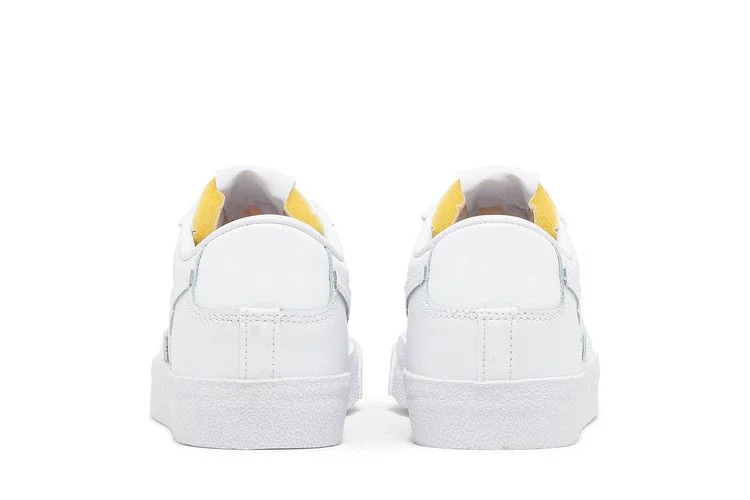 Кроссовки Nike Wmns Blazer Low '77 'Triple White'
