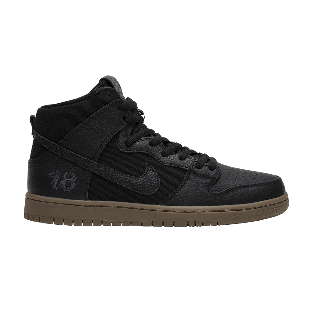 Krossovki-AntiHero-x-Nike-SB-Zoom-Dunk-High-Pro-Antihero