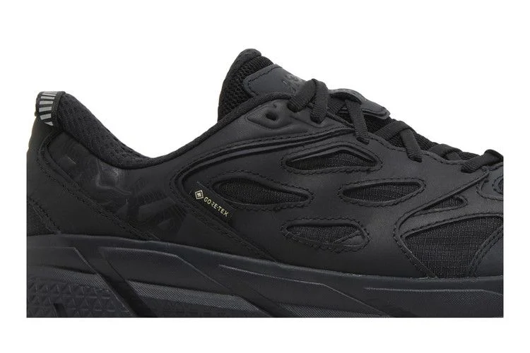 Krossovki-HOKA-Clifton-L-GORE-TEX-Black-1