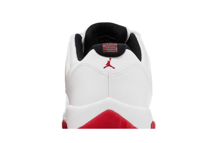 air-jordan-11-retro-low-gs-528896-101_06