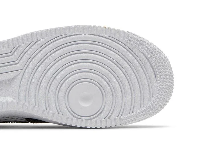 Krossovki-Nike-Air-Force-1-GS-Alter-And-Reveal-4