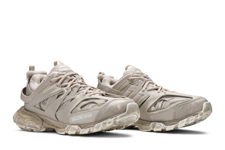 balenciaga-track-sneaker-faded-beige-542023-w3cn2-9700_07