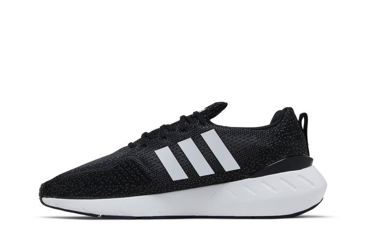 swift-run-22-black-grey-gz3496_02