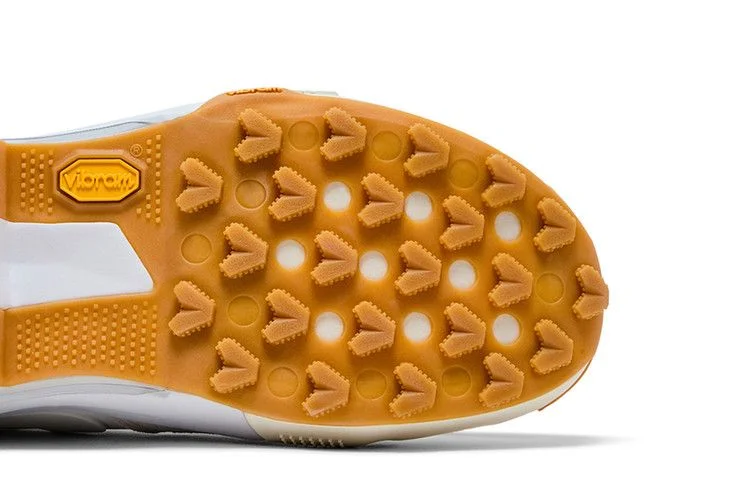 Krossovki-sacai-x-Nike-Zegamadome-White-Gum-4