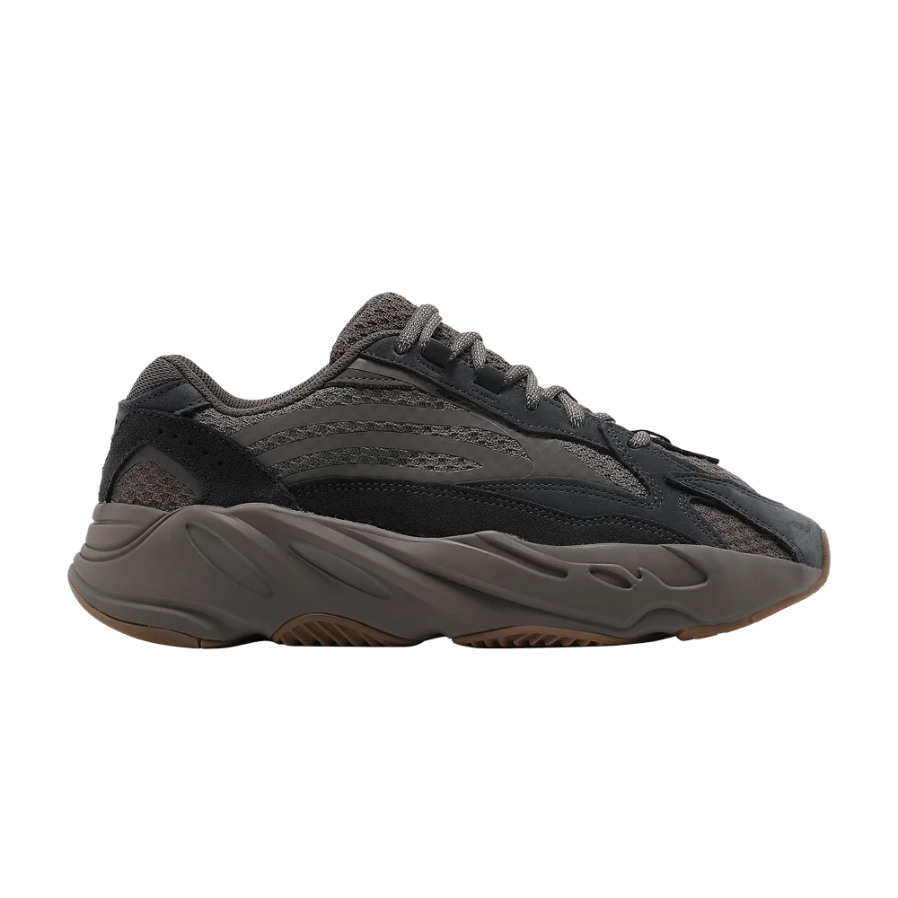 Krossovki-adidas-Yeezy-Boost-700-V2-Mauve