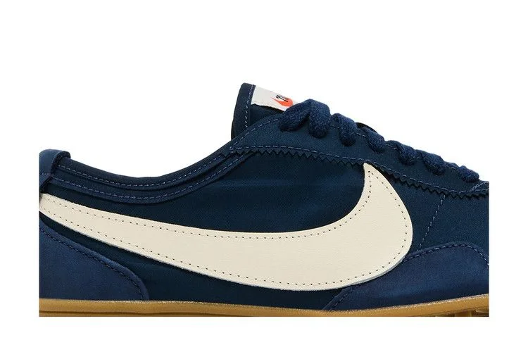 Кроссовки Nike Wmns Moon Shoe 'Midnight Navy Gum'