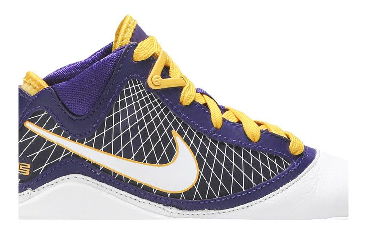 Кроссовки Nike LeBron 7 PS QS 'Media Day'