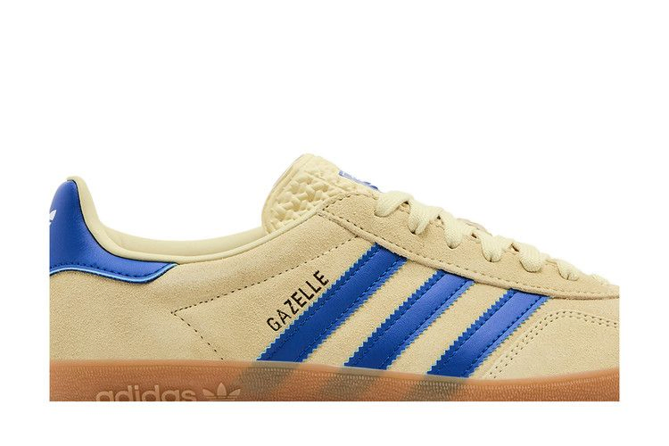 gazelle-indoor-powder-yellow-royal-blue-jh5406_01